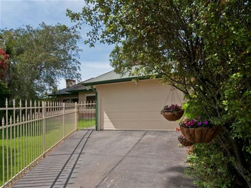 4 Ian Street, Broadview SA 5083