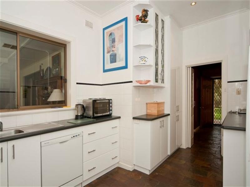 4 Ian Street, Broadview SA 5083