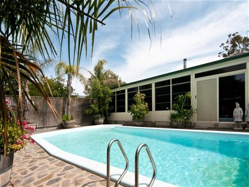 4 Ian Street, Broadview SA 5083