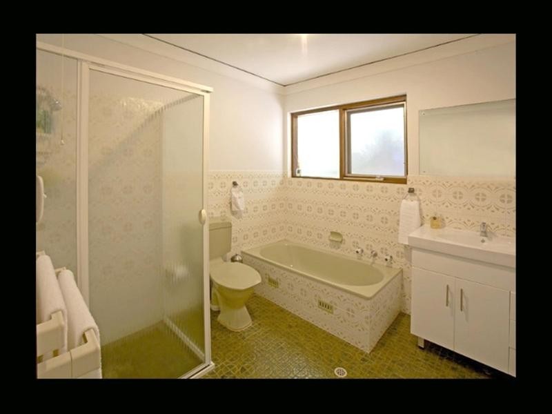 20 O’Loughlin Road, Valley View SA 5093