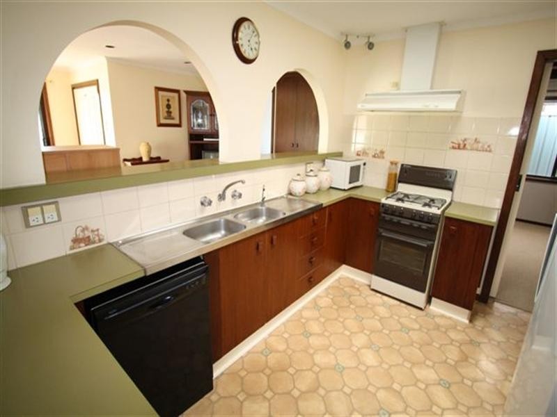 4 Bellbird Street, Modbury Heights SA 5092