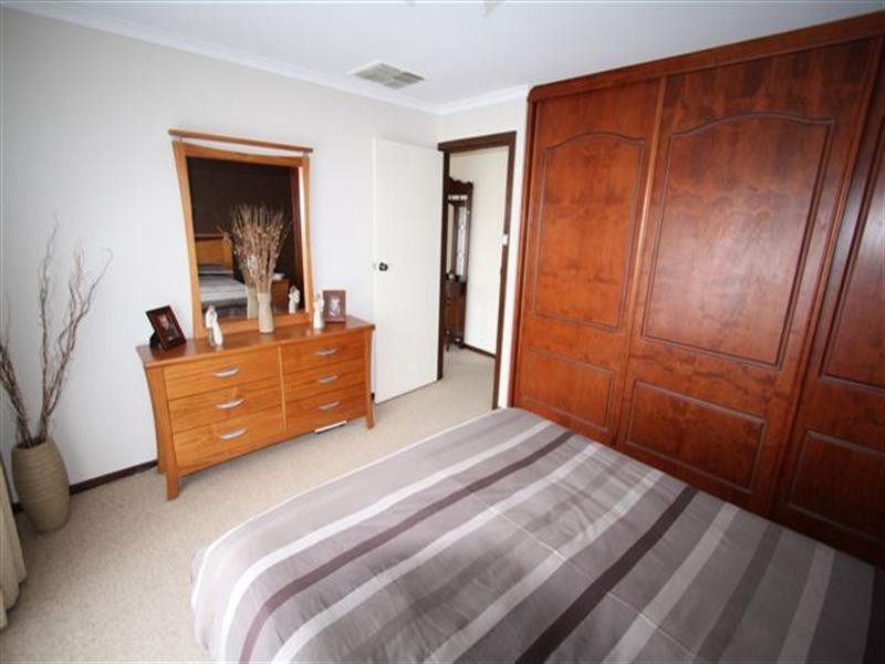 4 Bellbird Street, Modbury Heights SA 5092