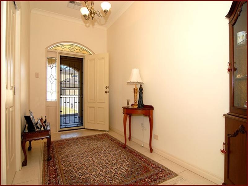 6 Grosvenor Court, Athelstone SA 5076