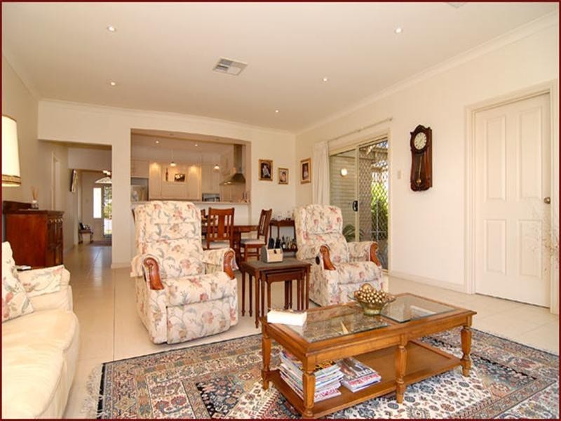 6 Grosvenor Court, Athelstone SA 5076