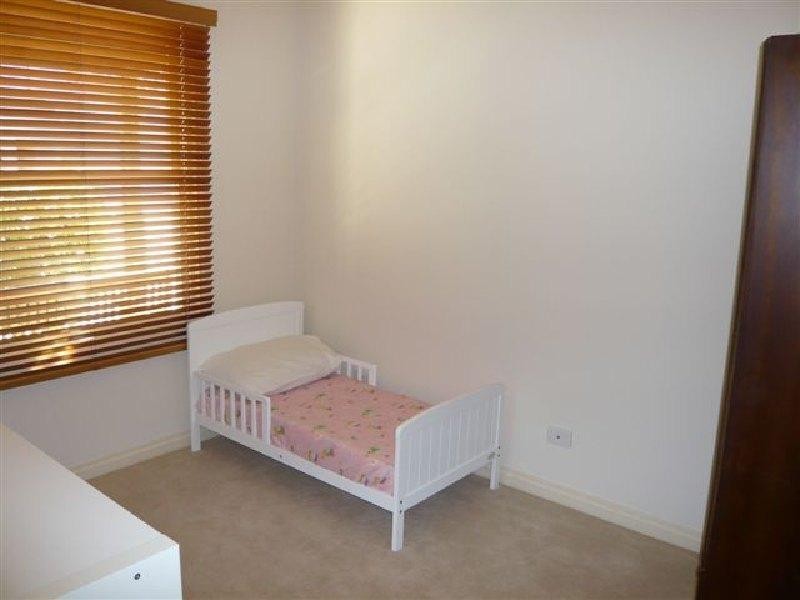 38 Avocet Drive, Mawson Lakes SA 5095