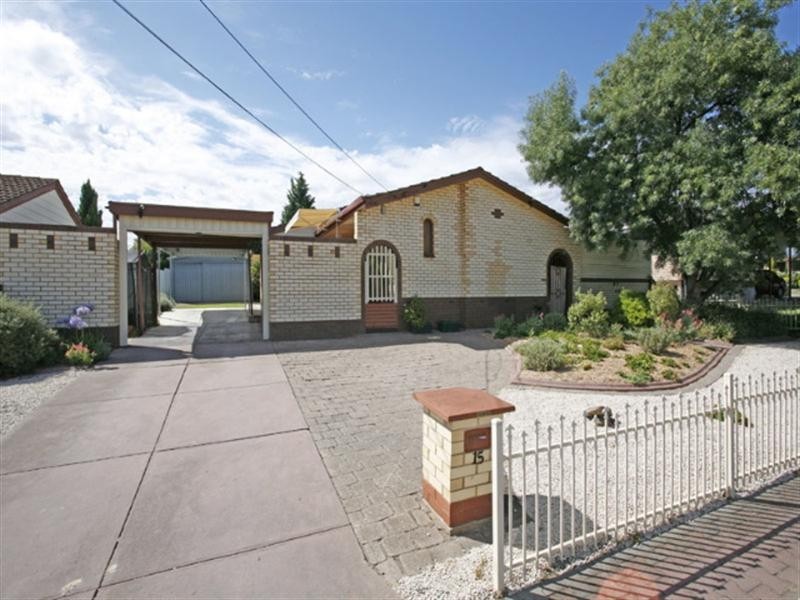 15 Pierre Road, Modbury SA 5092