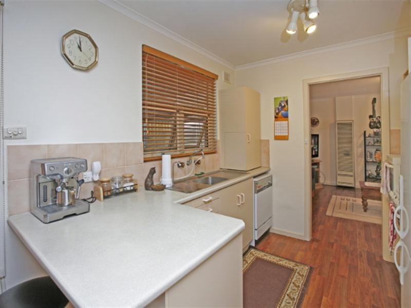 15 Pierre Road, Modbury SA 5092