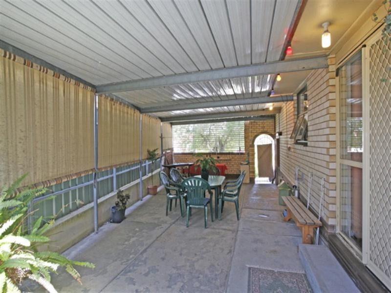 15 Pierre Road, Modbury SA 5092