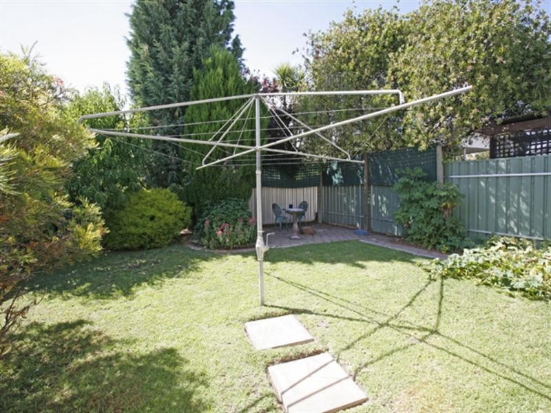 15 Pierre Road, Modbury SA 5092