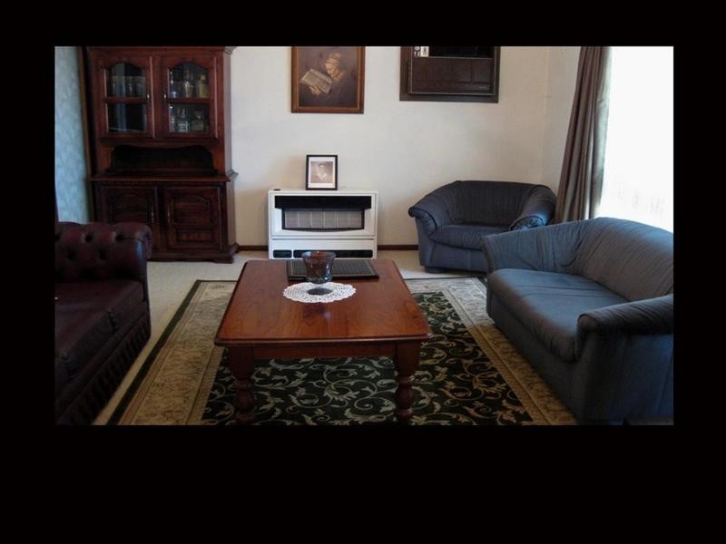 30 Malbanda Avenue, Para Vista SA 5093