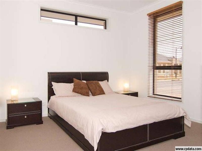 10 Weira Street, Mawson Lakes SA 5095