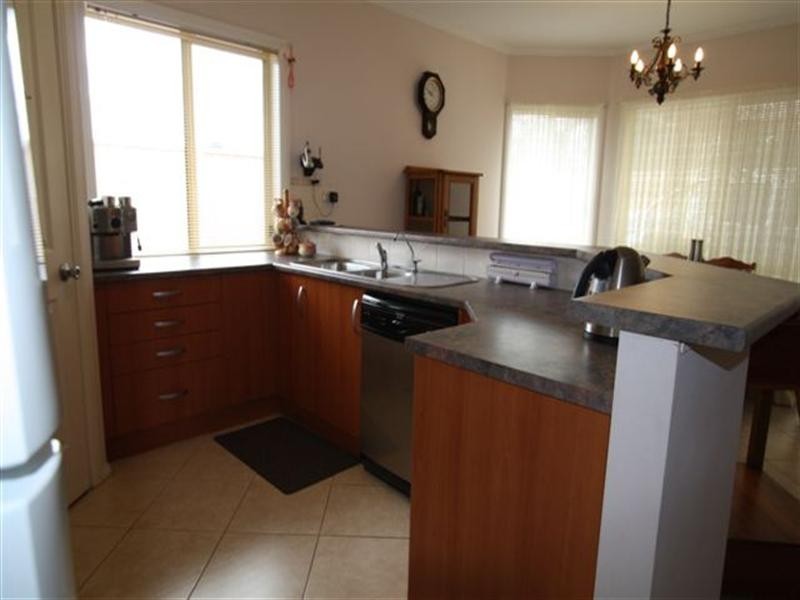 5 Kentia Drive, Para Hills West SA 5096