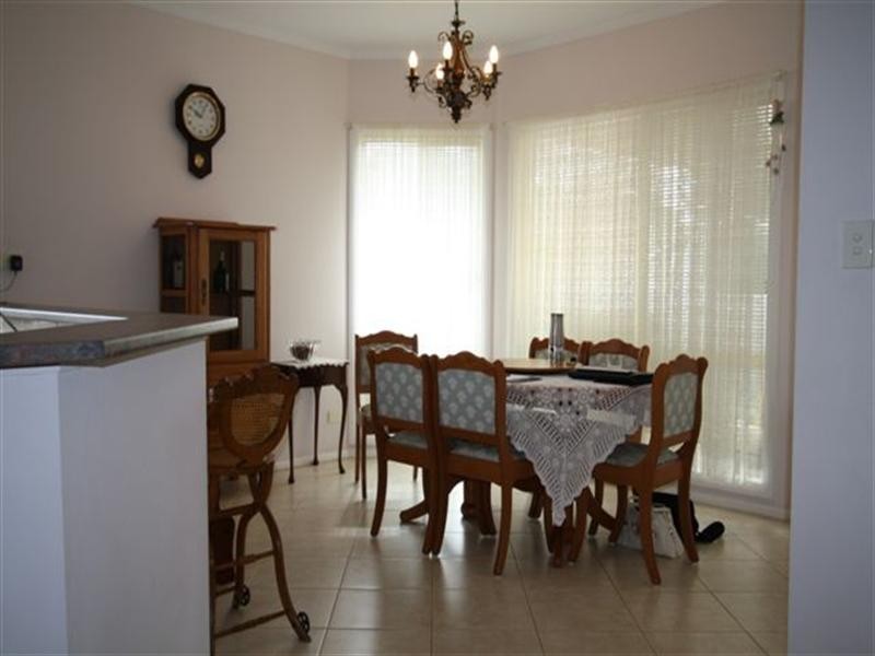 5 Kentia Drive, Para Hills West SA 5096