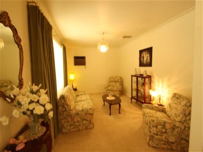 11 Redwood Avenue, Redwood Park SA 5097