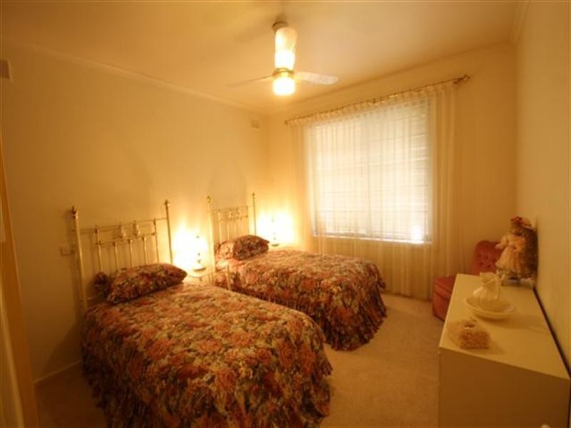 11 Redwood Avenue, Redwood Park SA 5097