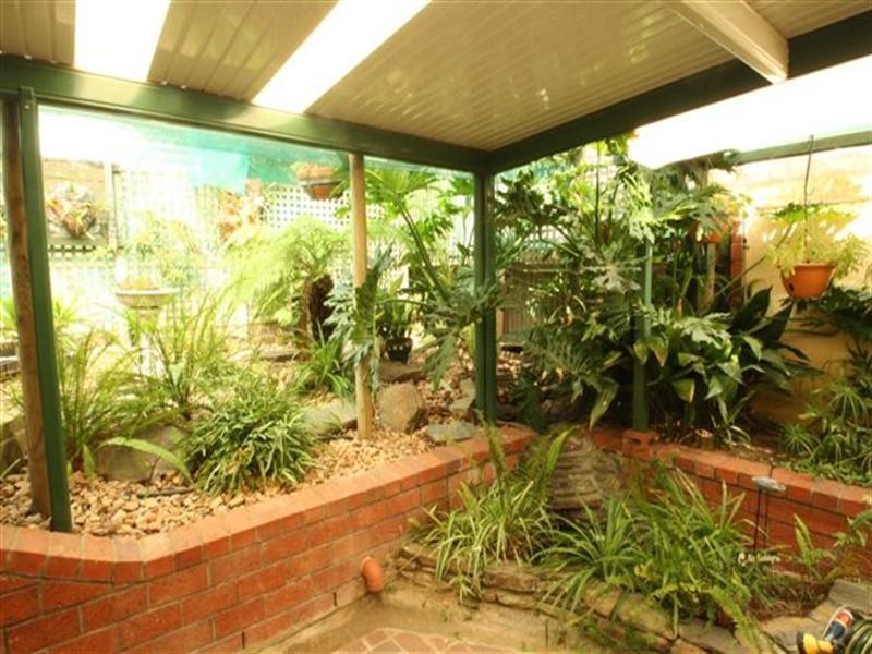 11 Redwood Avenue, Redwood Park SA 5097