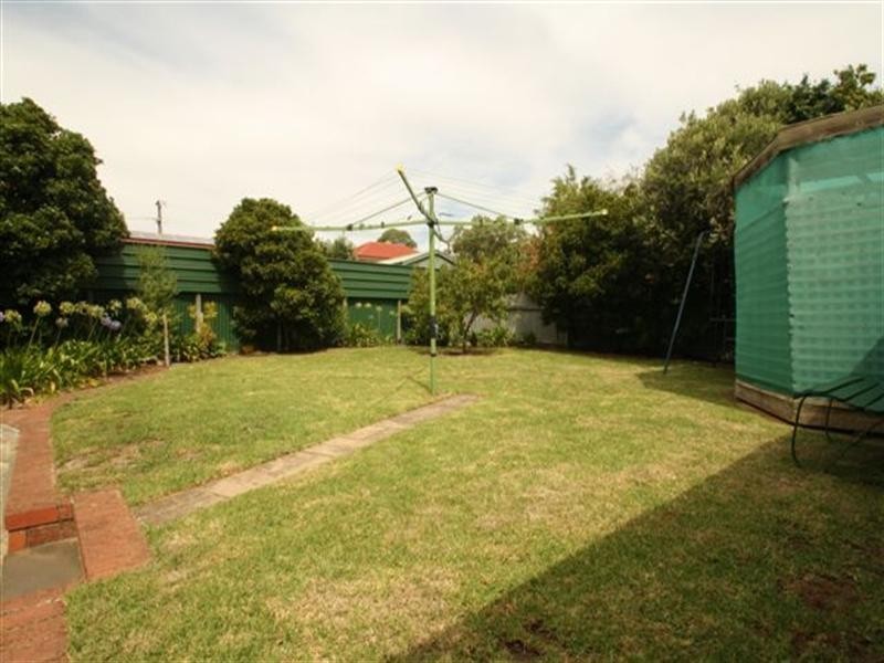 11 Redwood Avenue, Redwood Park SA 5097