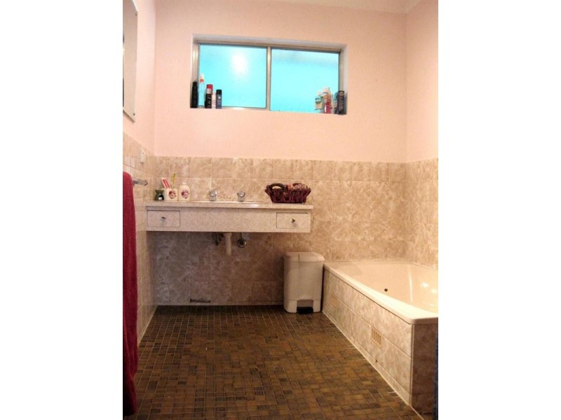 10 College Avenue, Valley View SA 5093