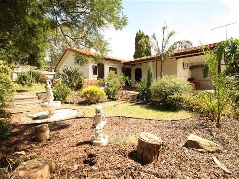 30 Pelsaert Avenue, Fairview Park SA 5126