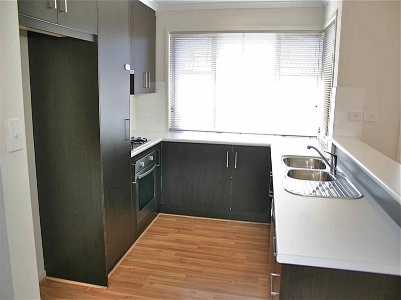 25 Carolan Crescent, Valley View SA 5093