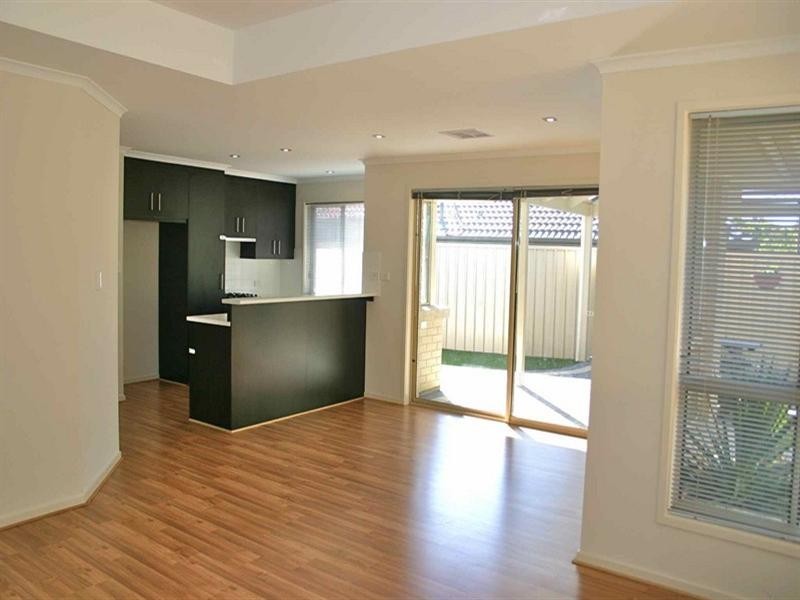 25 Carolan Crescent, Valley View SA 5093