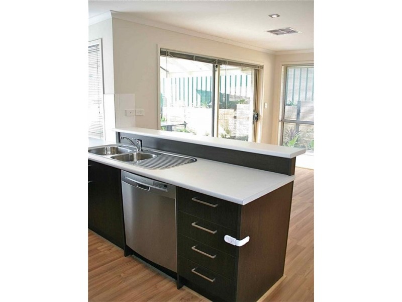 25 Carolan Crescent, Valley View SA 5093