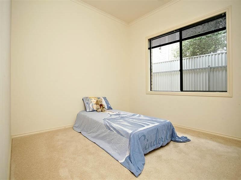 17 Janlyn Road, Vista SA 5091