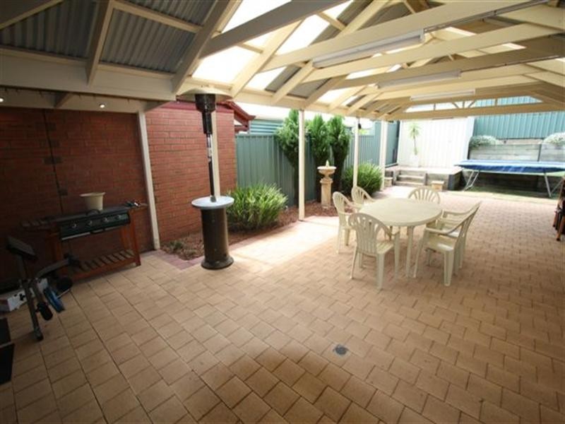 5 Slate Court, Walkley Heights SA 5098
