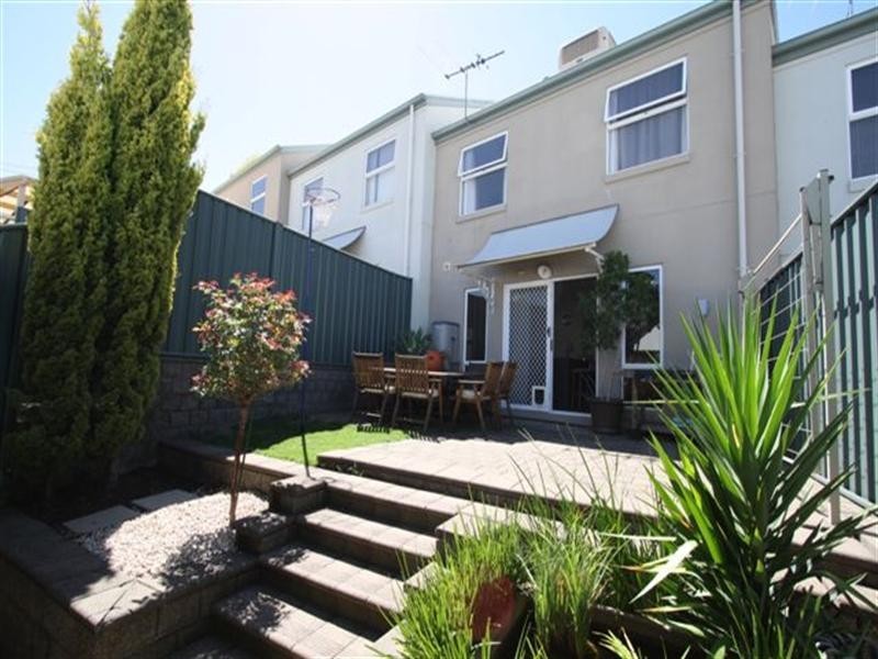 3/4 Merlot Court, Wynn Vale SA 5127