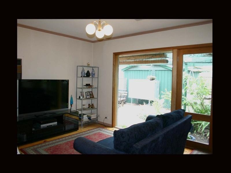 15 Nottingham Crescent, Valley View SA 5093