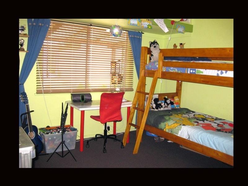 15 Nottingham Crescent, Valley View SA 5093