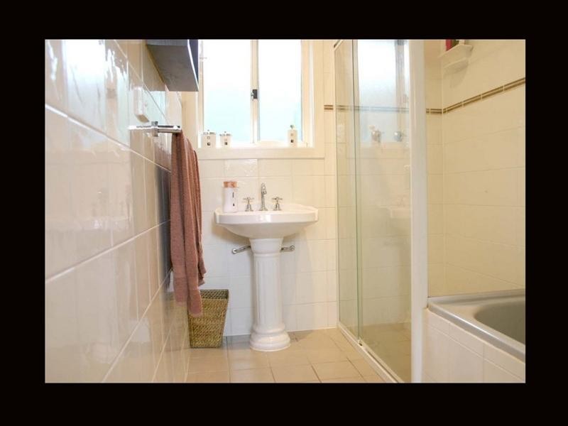 15 Nottingham Crescent, Valley View SA 5093