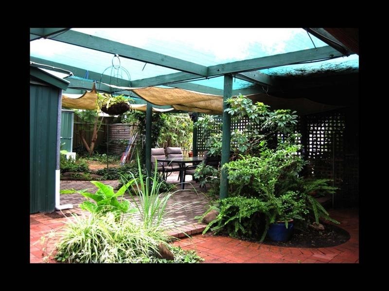 15 Nottingham Crescent, Valley View SA 5093