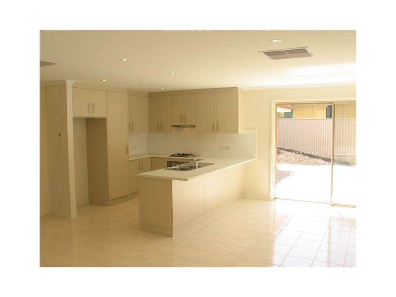 16 Patricia Avenue, Hillcrest SA 5086