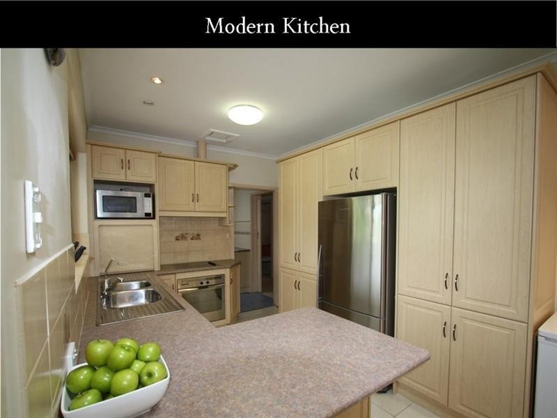 11 Derwent Terrace, Valley View SA 5093