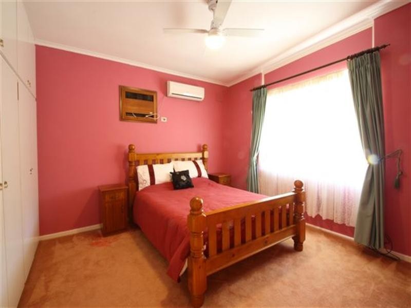 40 Graham Street, Para Hills SA 5096