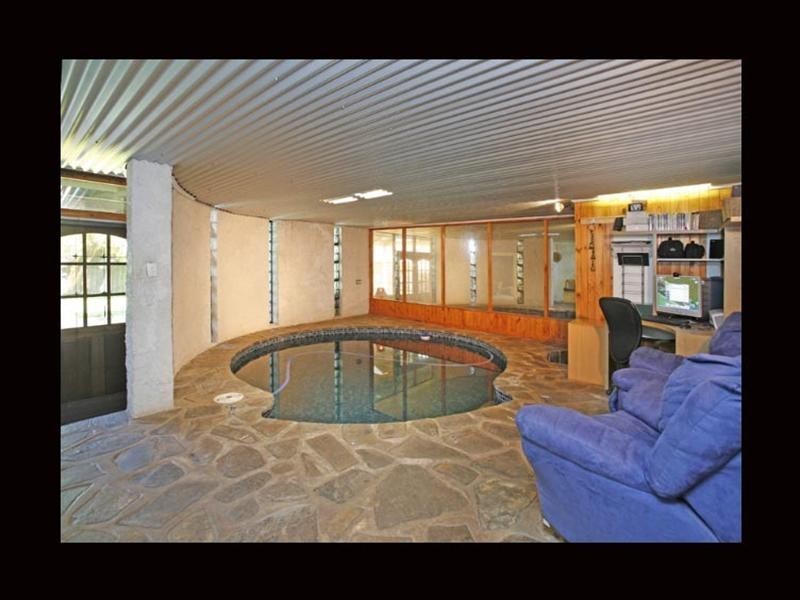 33 Helen Terrace, Valley View SA 5093