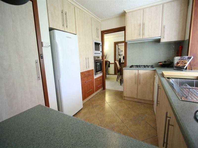 1 Warramunda Crescent, Banksia Park SA 5091