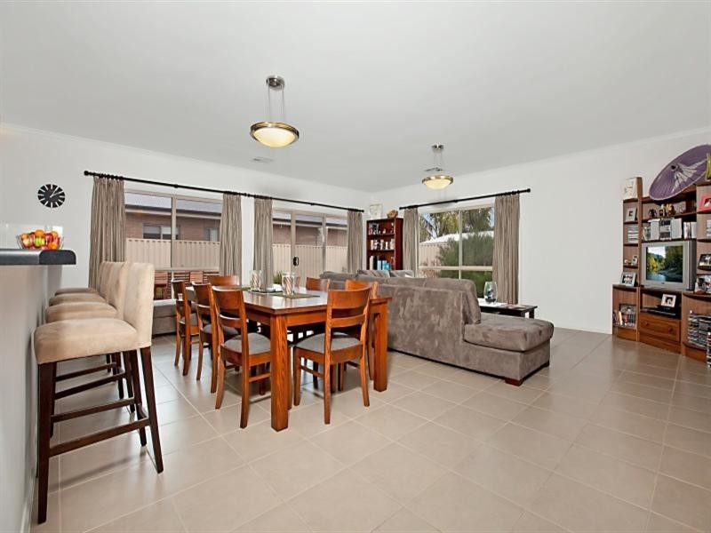 3 Strathmont Avenue, Gilles Plains SA 5086