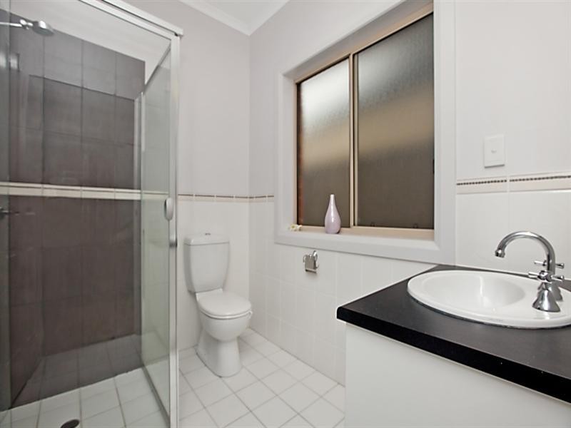 3 Strathmont Avenue, Gilles Plains SA 5086