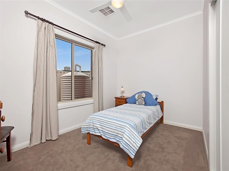 3 Strathmont Avenue, Gilles Plains SA 5086