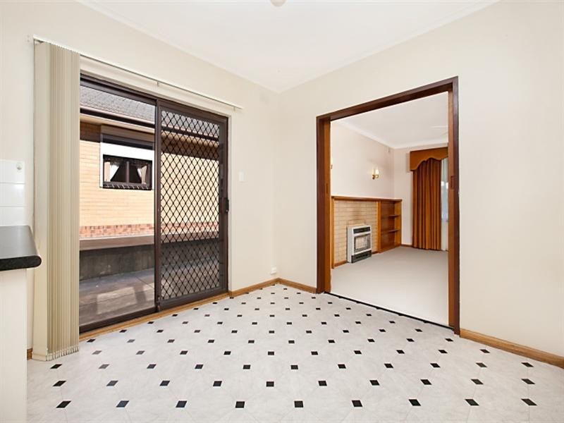 8 Vista Avenue, Valley View SA 5093