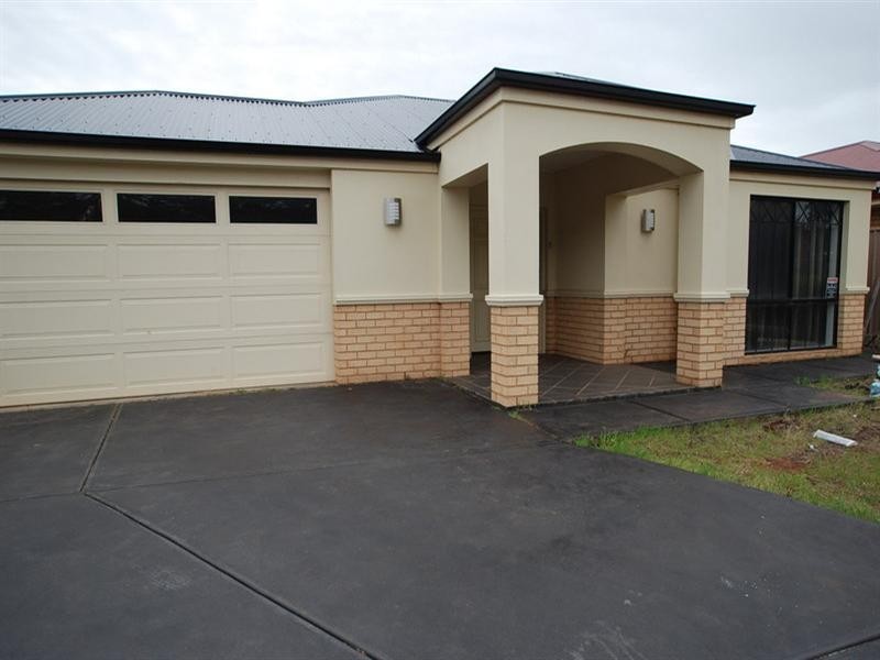 14 Strathpine Street, Salisbury East SA 5109