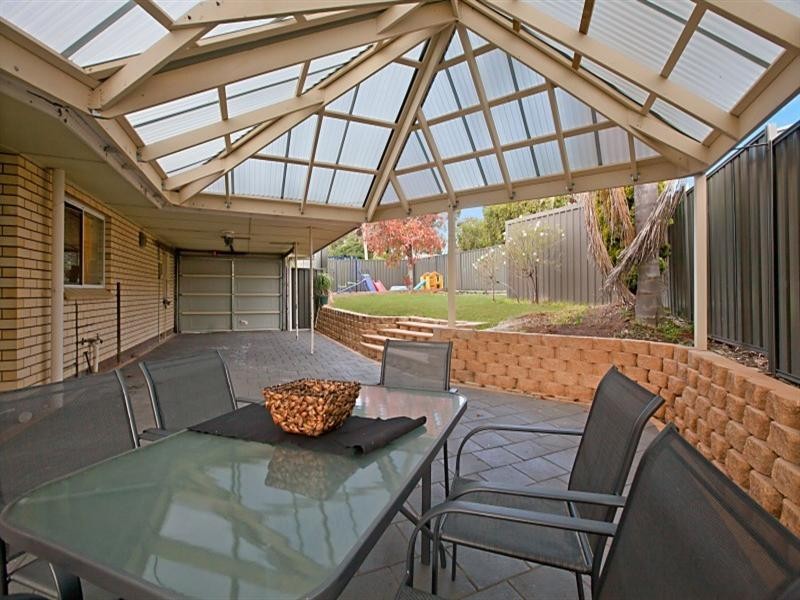 17 Addington Avenue, Surrey Downs SA 5126