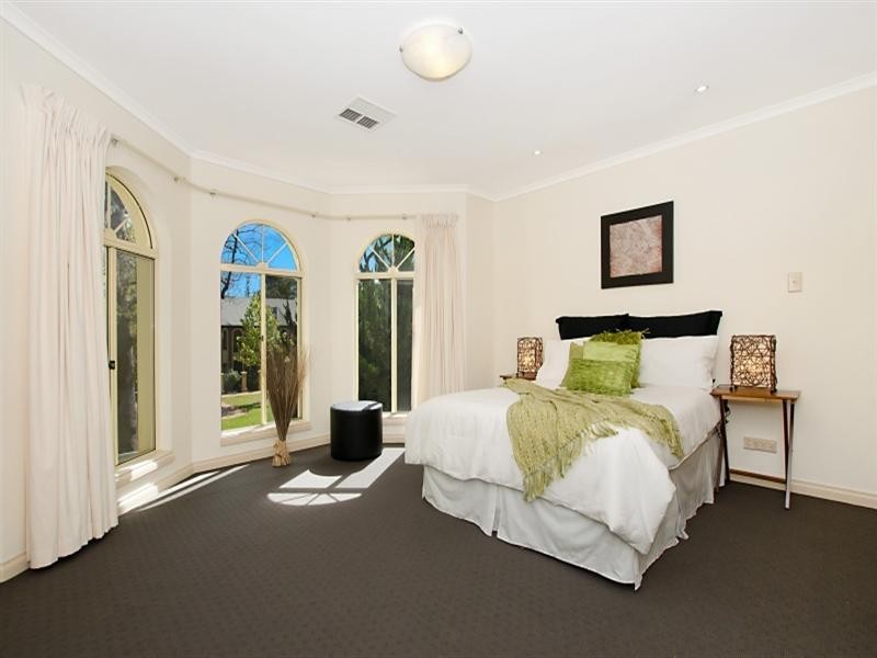 1 Elm Lane, Glenside SA 5065