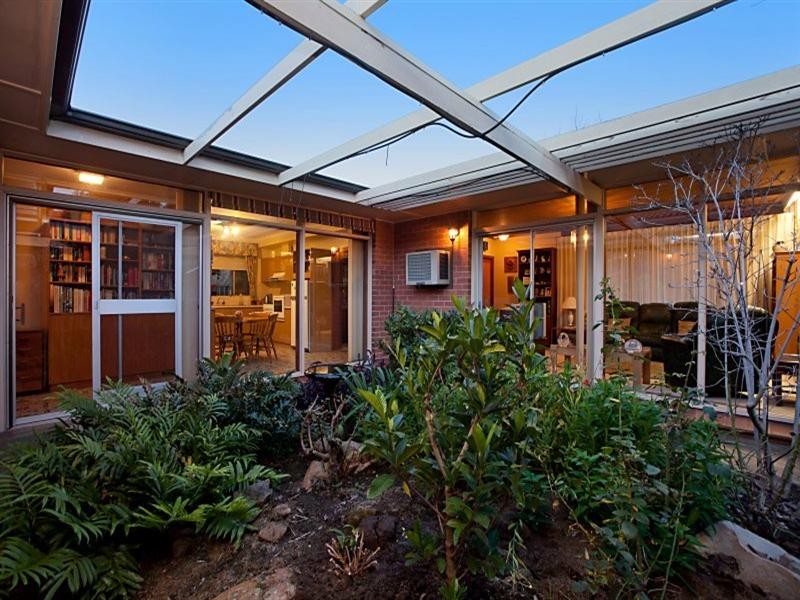 2 Harris Road, Vale Park SA 5081