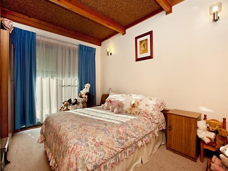 2 Harris Road, Vale Park SA 5081