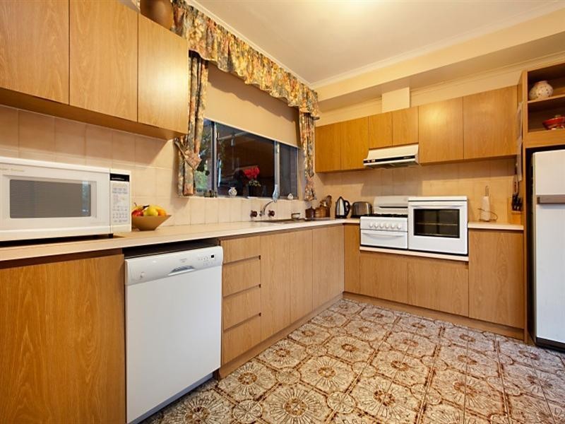 2 Harris Road, Vale Park SA 5081