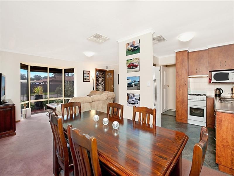 17 Kentwood Drive, Paralowie SA 5108