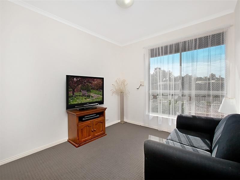 17 Kentwood Drive, Paralowie SA 5108